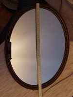 Miroir oval brun ancien en bois et verre 42 x 33 cm