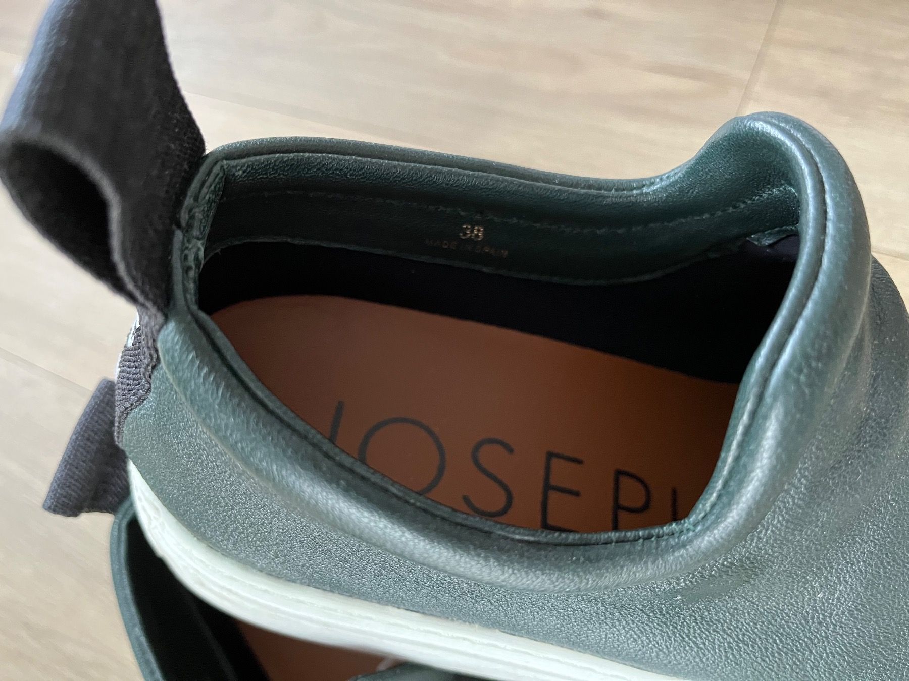 Scarpe da donna: Joseph Nappa Stretch Sneakers – Nuovo (secondo la descrizione) da Kerns venduto da osco01 5