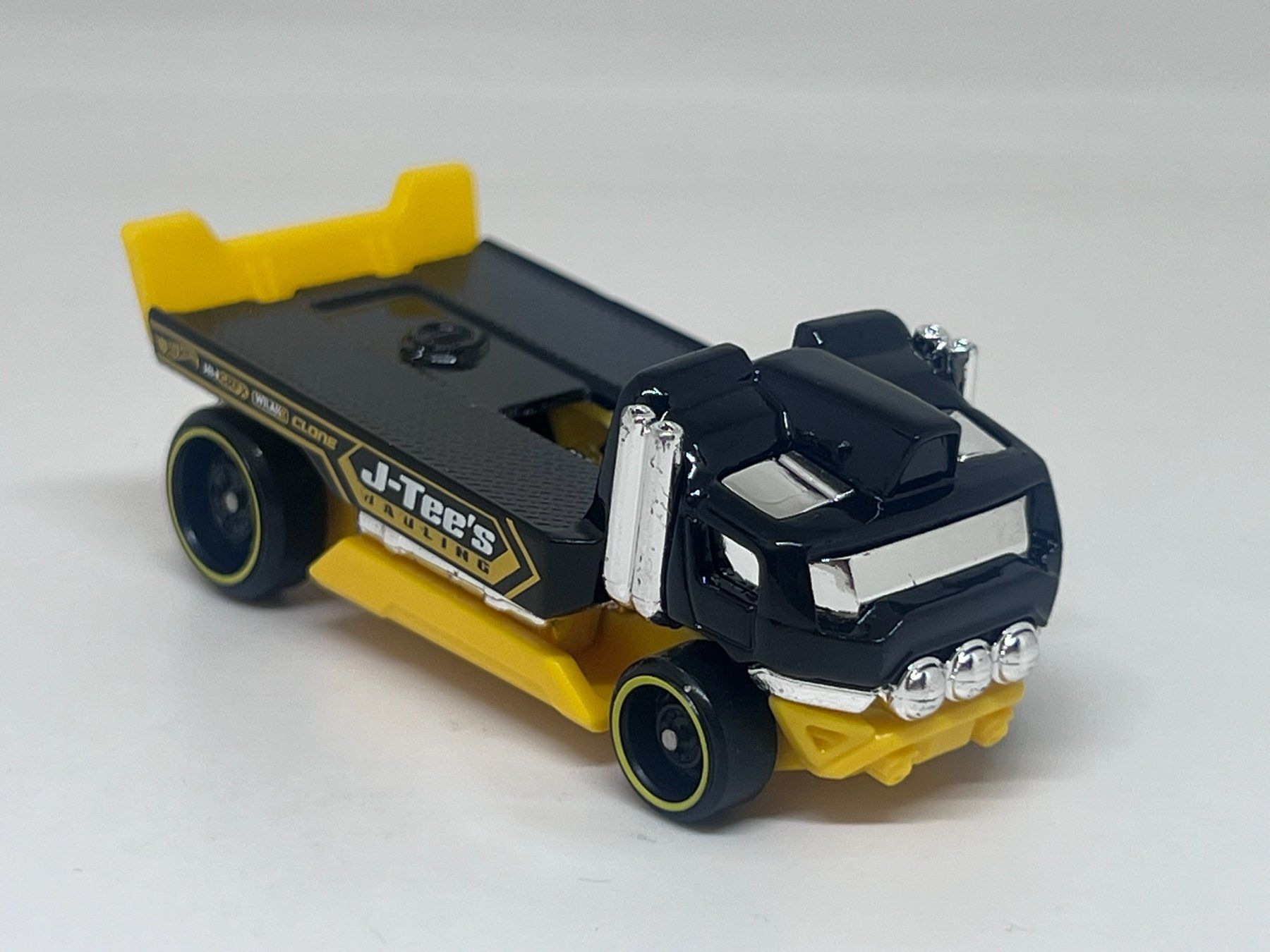 Hot Wheels Modellautos: Hot Wheels The Haulinator #34 – Gebraucht aus Wildegg von LaaBoutique