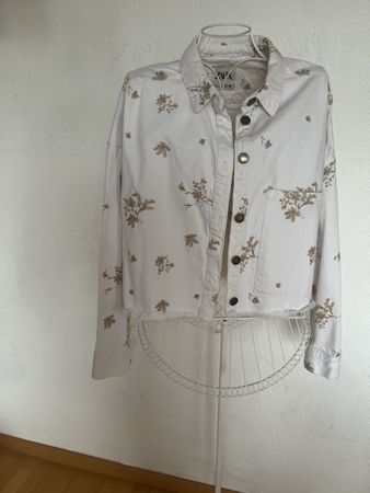 Bestickte kurze  Jacke creme weiss bestickt