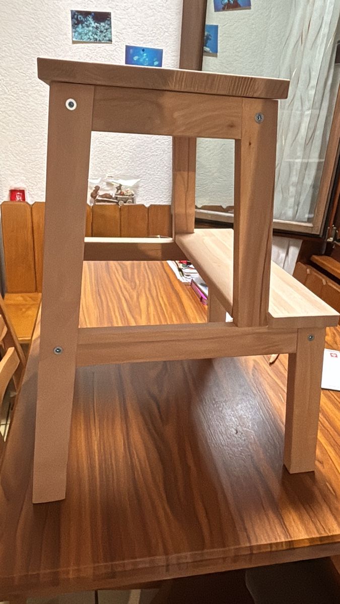 Scale: Tritthocker Holz hell 2 Stufen gebraucht – Usato da Siebnen venduto da neb_tt6h