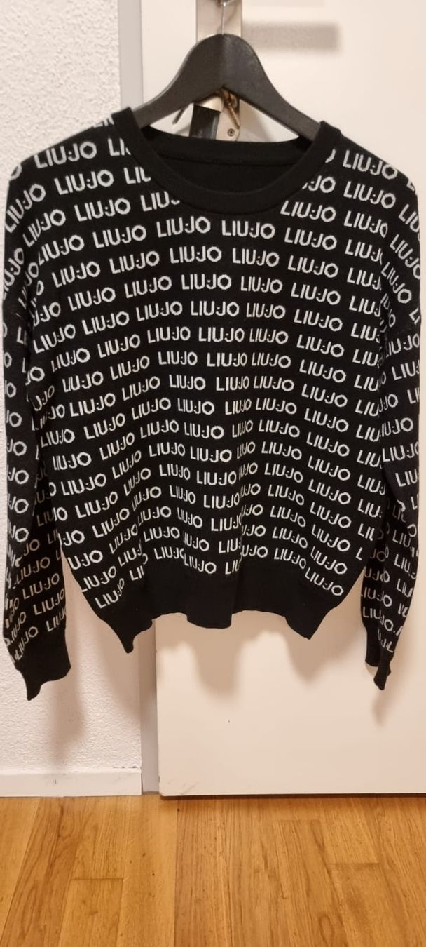 Liu Jo Maglioni & Felpe: LIU JO Pullover, Schwarz mit Logo, Grösse M, Top Zustand – Usato da Frauenfeld venduto da Bounty40