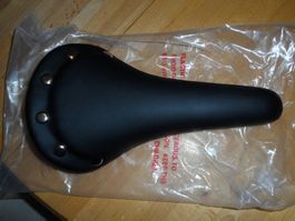 10 X Universale Velosattel schwarz