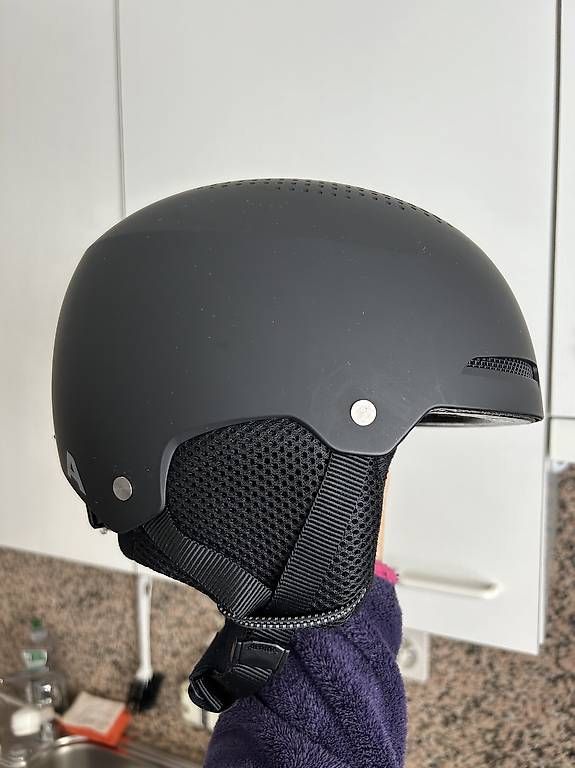 Alpina Caschi: Casco sci Alpina 51 - 55 cm – Usato da Castel San Pietro venduto da  2