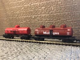 Modelleisenbahn: 2x "Mobgas" Kesselwagen, Spur N Top!