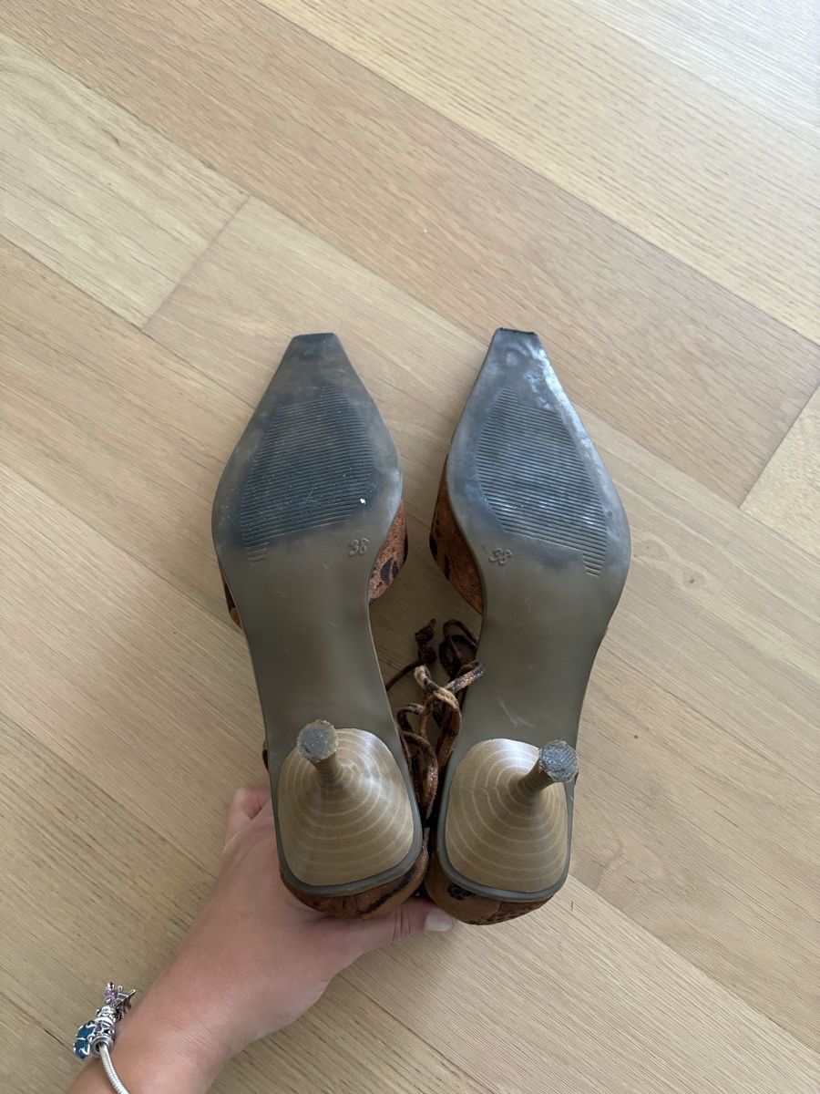 Scarpe da donna: vintage Kitten Heels mit Leoprint – Usato da Gams venduto da ajd_b2hl 5