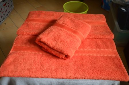 3 STUCK SERVIETTE DE BAIN - 3 X CM 100X50 - NEU