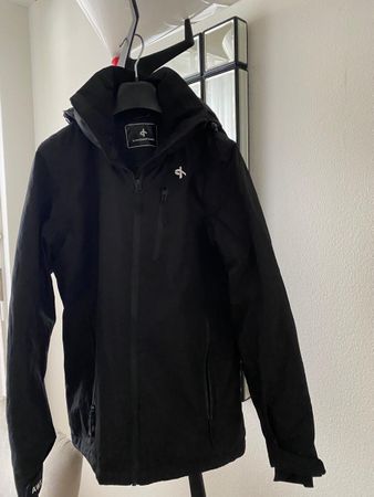 Cross sportswear Damen Winterjacke Grösse 36