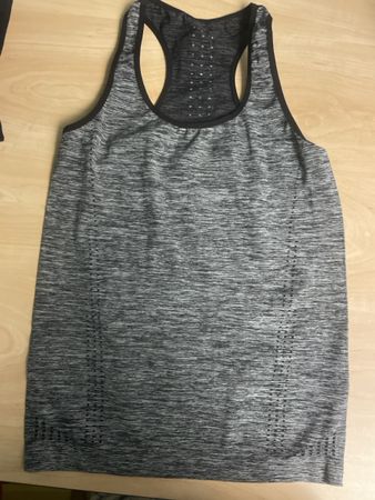 Neues graues Sport Top Gr.L