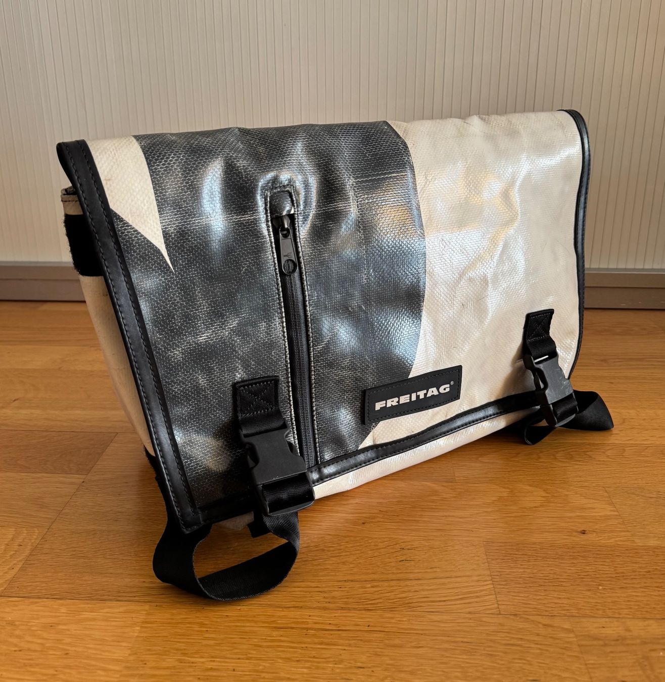 Freitag Taschen: FREITAG Tasche F17 JOE – Gebraucht aus Bern von Mimmo00