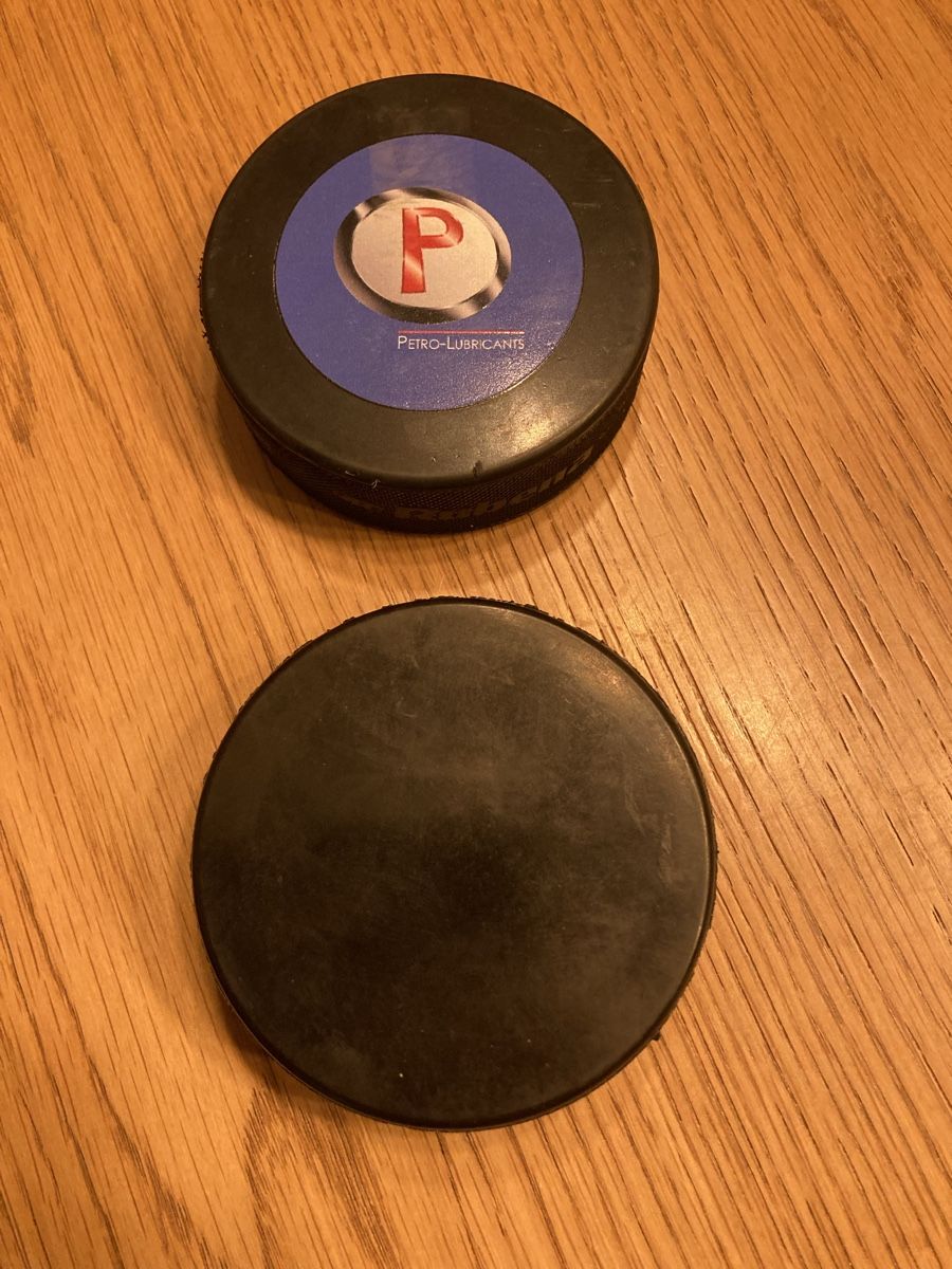 Palloni: Eishockey Puck Petro-Lubricants – Nuovo (secondo la descrizione) da Appenzell venduto da Mph2001