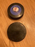 2 Eishockey Puck Petro-Lubricants