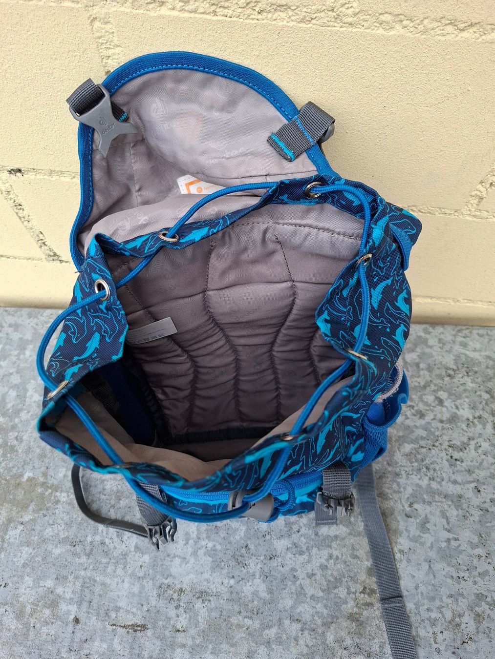 Deuter Sacs & sacs à dos: Kinder Rucksack "Schmusebär" von Deuter – D'occasion à St.Niklausen LU par Wirdbereitsverwendet 1