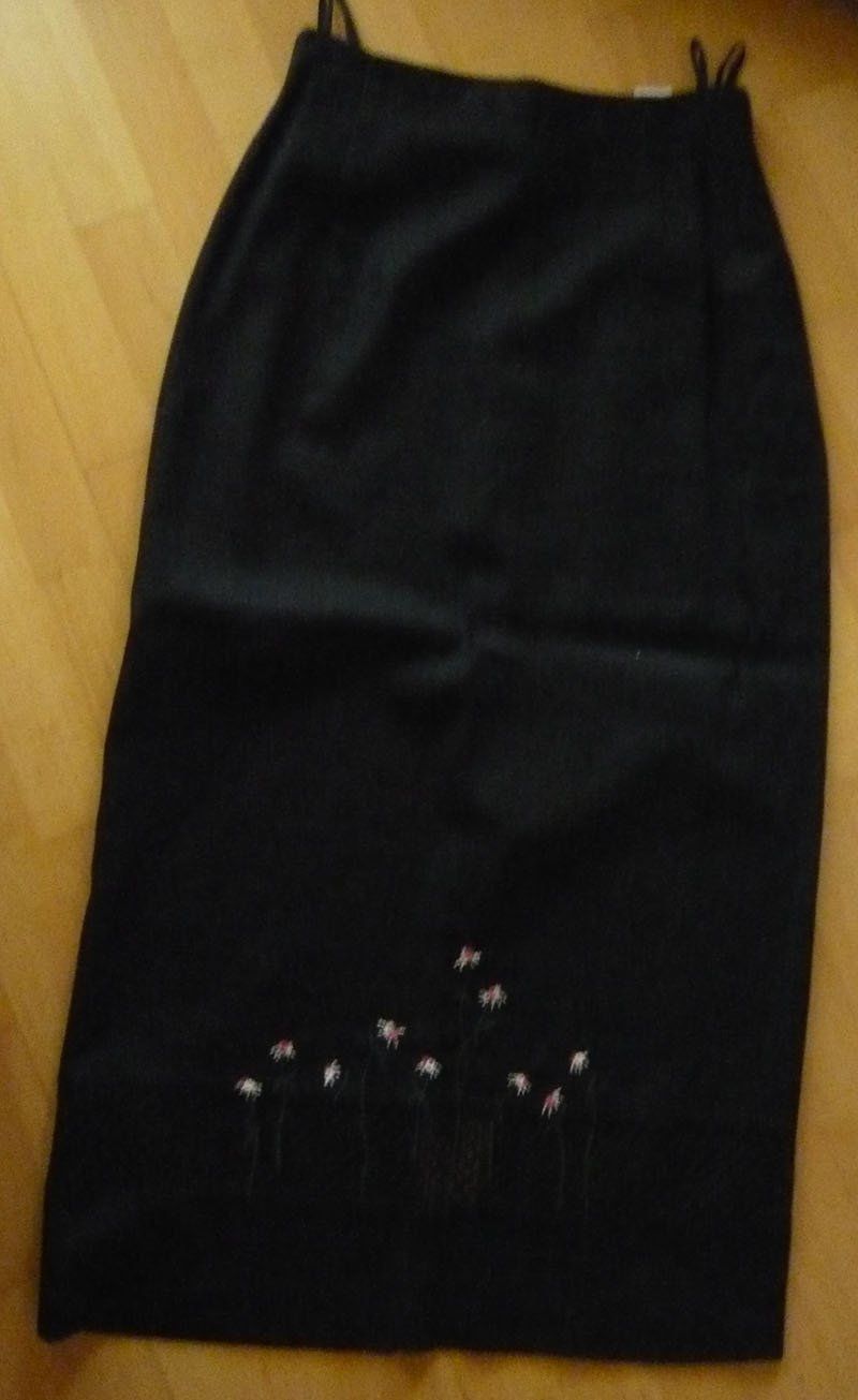 Costumi: Trachten-Kleid Gr M / 38 – Usato da Ruggell venduto da Btt 2