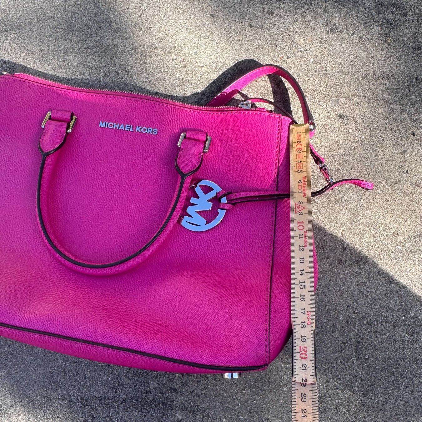 Michael Kors Sacs femmes: Michael Kors pink designer handbag – D'occasion à St. Gallen par sourced_limited 6