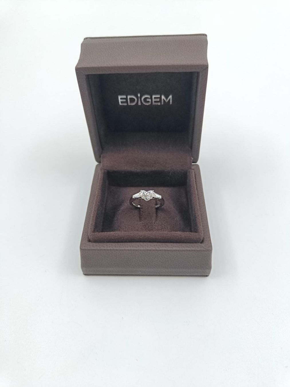 Ringe: BVLGARI HERZ DIAMANT RING IN 950 PLATIN – Gebraucht aus Luzern von EdiGem