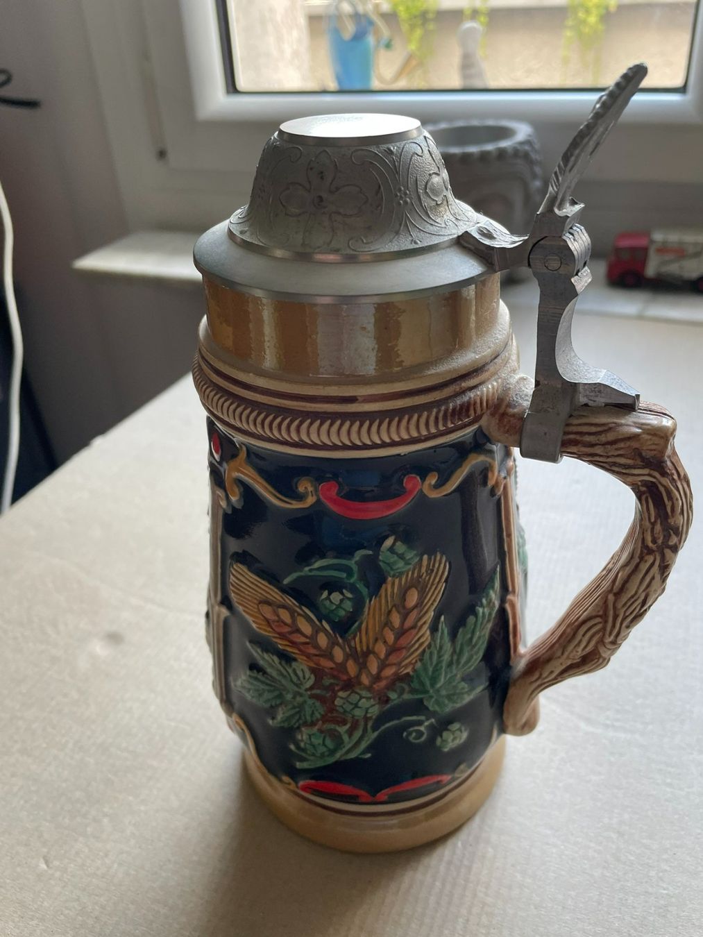 Alle Dekorationen: Bierkrug mit Deckel Cardinal – Gebraucht aus Pratteln von 66werni 6