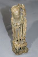 Specksteinfigur eines Bettelmönchs