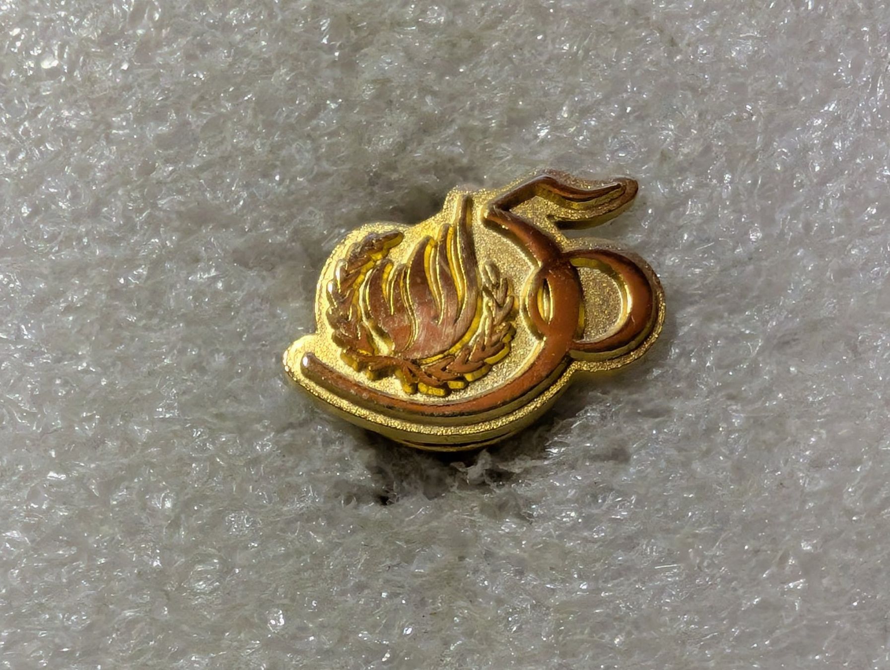 Placchette & Badge: Ansteckpin 2: – Usato da Oppligen venduto da Pin-Fall-Shop