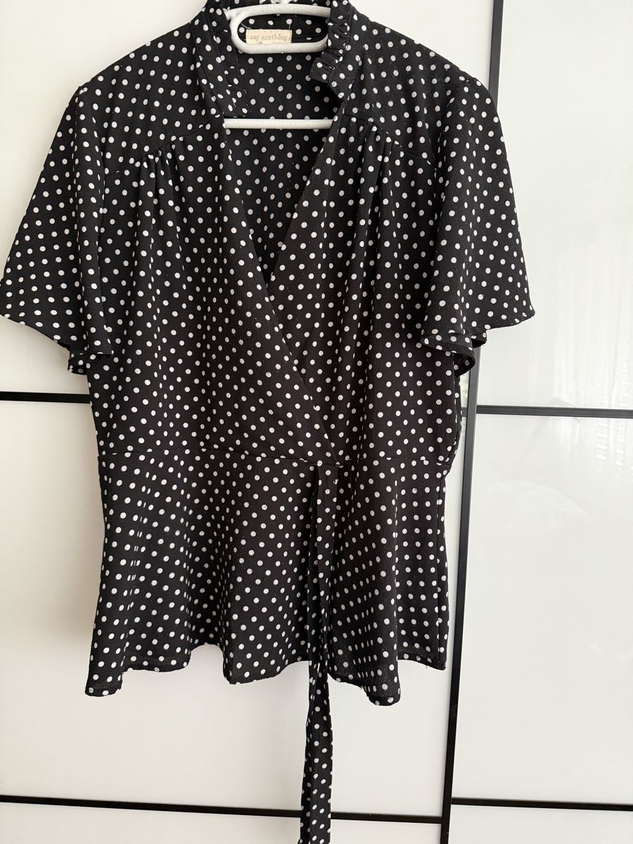 Camicette: Schwarze Bluse mit Pünktchen, Gr. XL – Usato da Pratteln venduto da ren_mc9r