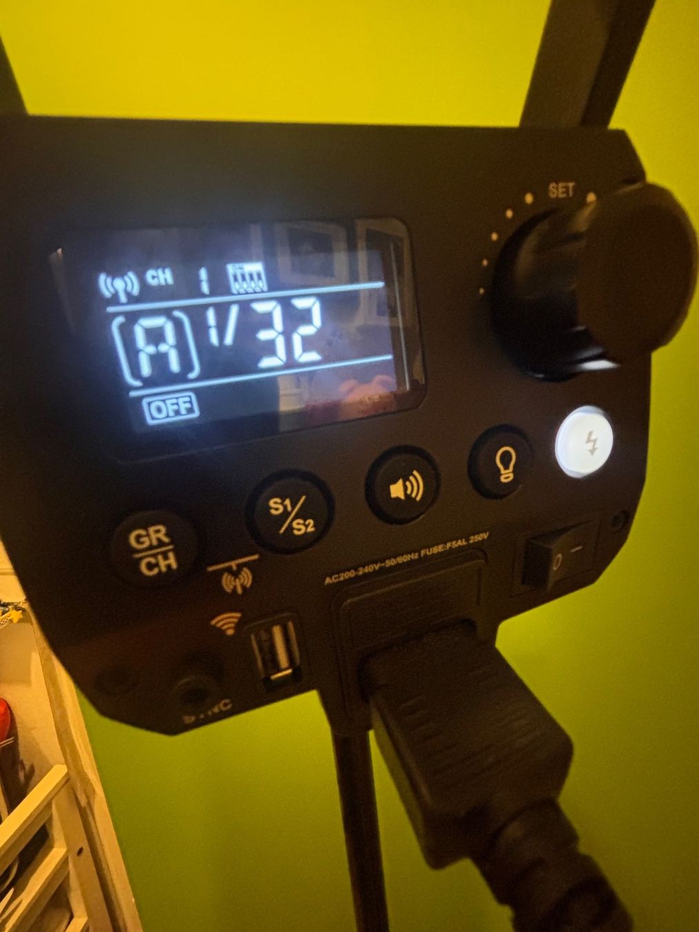 Godox Blitze: Kit studio Godox – 2 flashs MS300, softbox, et accessoires – Gebraucht aus Lausanne von tda_bt68 2
