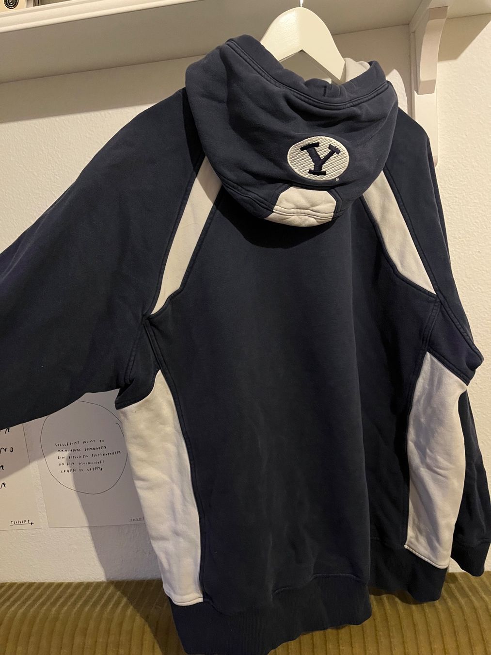 Nike Pullover & Sweatshirts: Nike Hoodie Grösse XL – Gebraucht aus Winterthur von buyerricard 3
