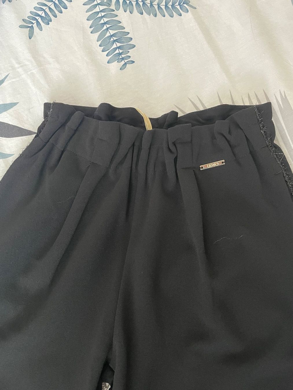 Liu Jo Hosen: Hose von LIU JO / Gr. 6J NEU – Neu (gemäss Beschreibung) aus kloten von Teomondoscrofolo 1