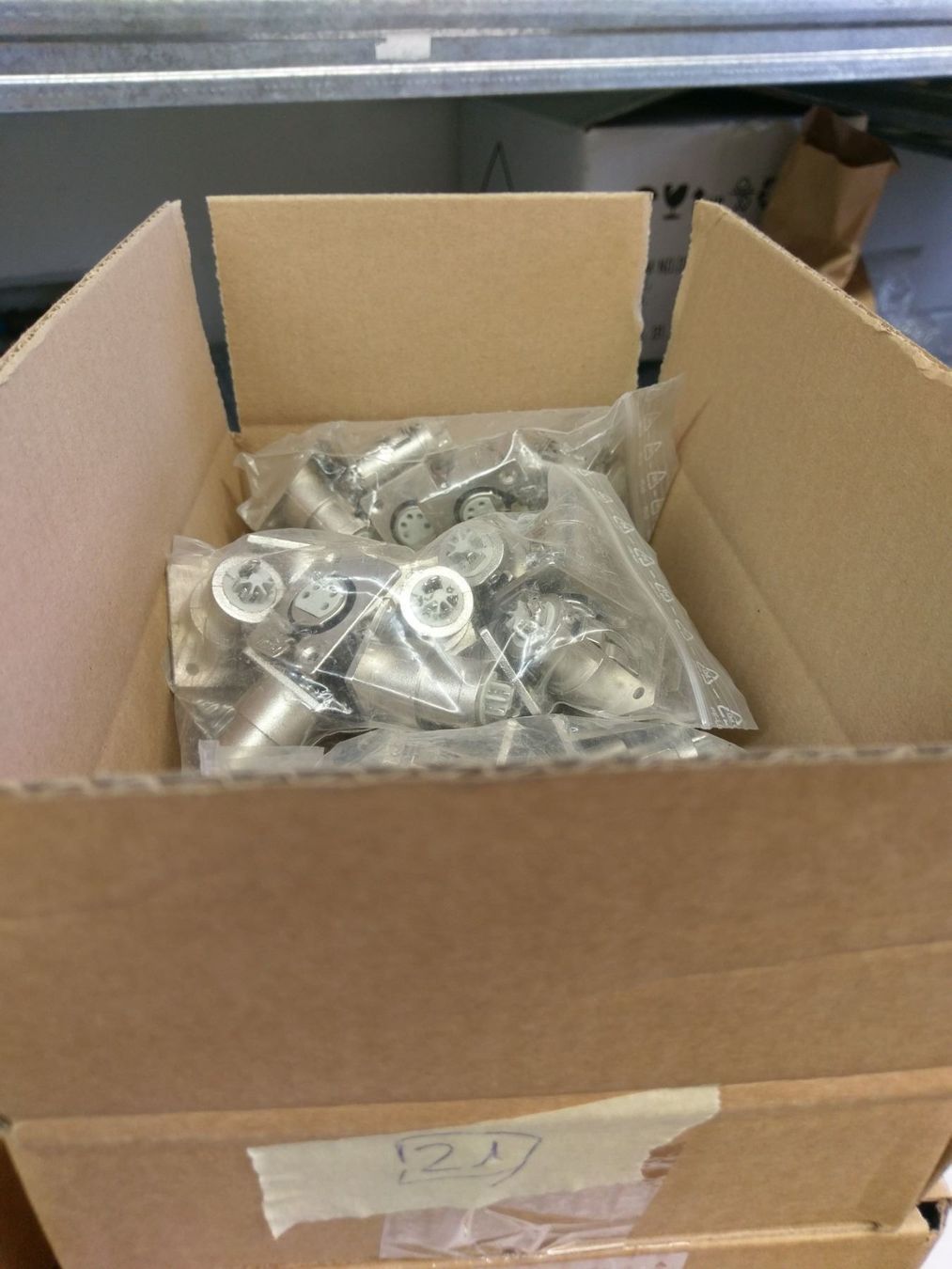 Componenti elettronici: 10er Set XLR 5pol Einbaubuchsen  (x21) – Nuovo (secondo la descrizione) da Däniken SO venduto da Profog1 3