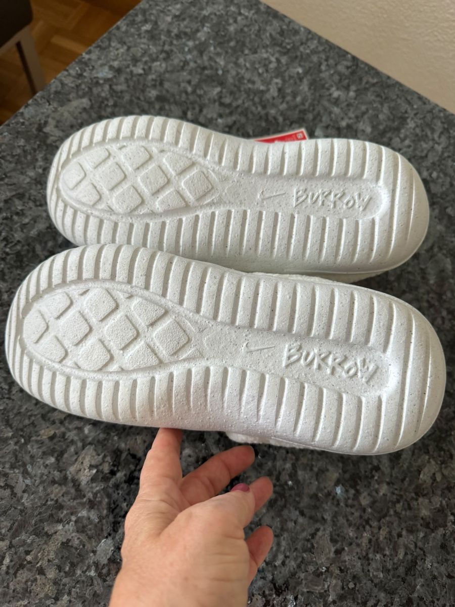 Nike Scarpe da uomo: Nike Hausschuhe Neu Gr. 40 – Nuovo e nell'imballaggio originale da Zug venduto da nissi_25 2