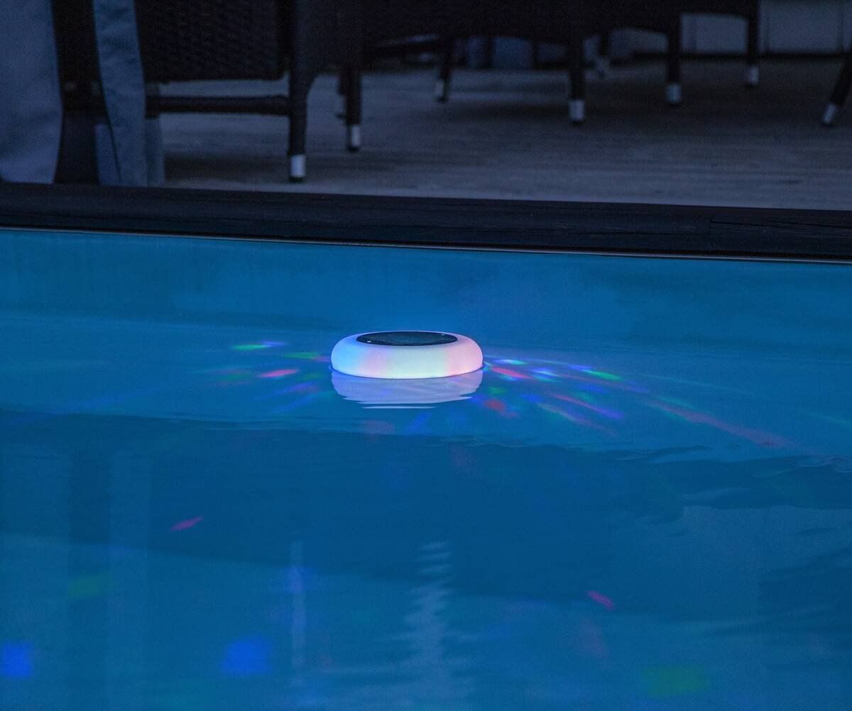 Piscine: STAR TRADING Solar LED Poollicht ab Fr. 1.- – Nuovo e nell'imballaggio originale da Koppigen venduto da Bracher_Mail-House
