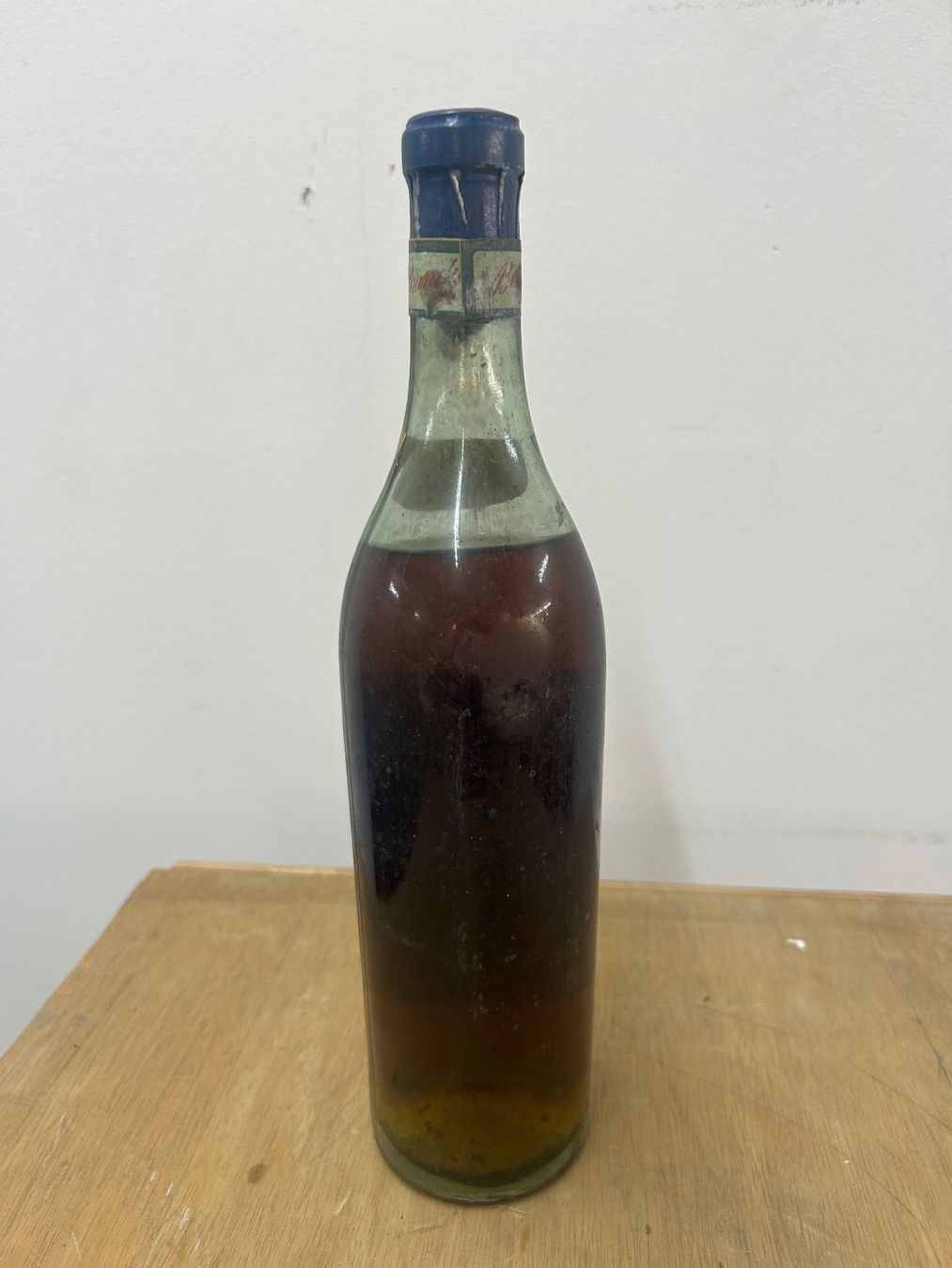 Wein: 1 Flasche Botrys Brandy V.O. griechischer Brandwein – Gebraucht aus Zürich von Levelart 5