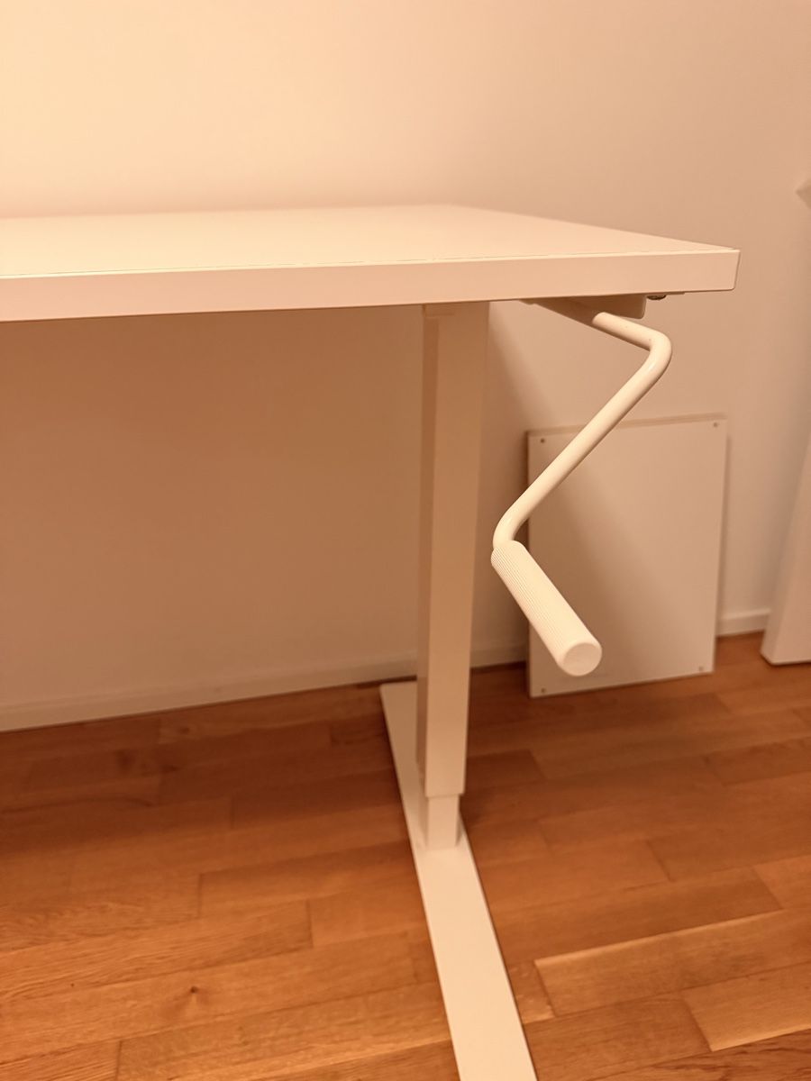 Ikea Scrivanie: Stehpult höhenverstellbar Ikea – Usato da Wettswil venduto da d5patrit 1