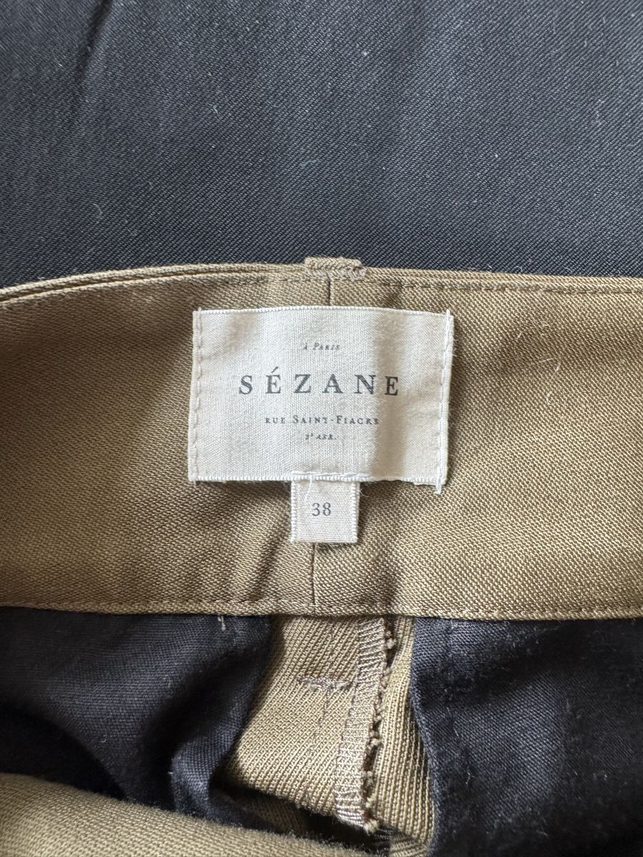 Sezane Pantaloni: Pantalon Sézane kaki – Usato da Le Lignon venduto da mae_9hql 1