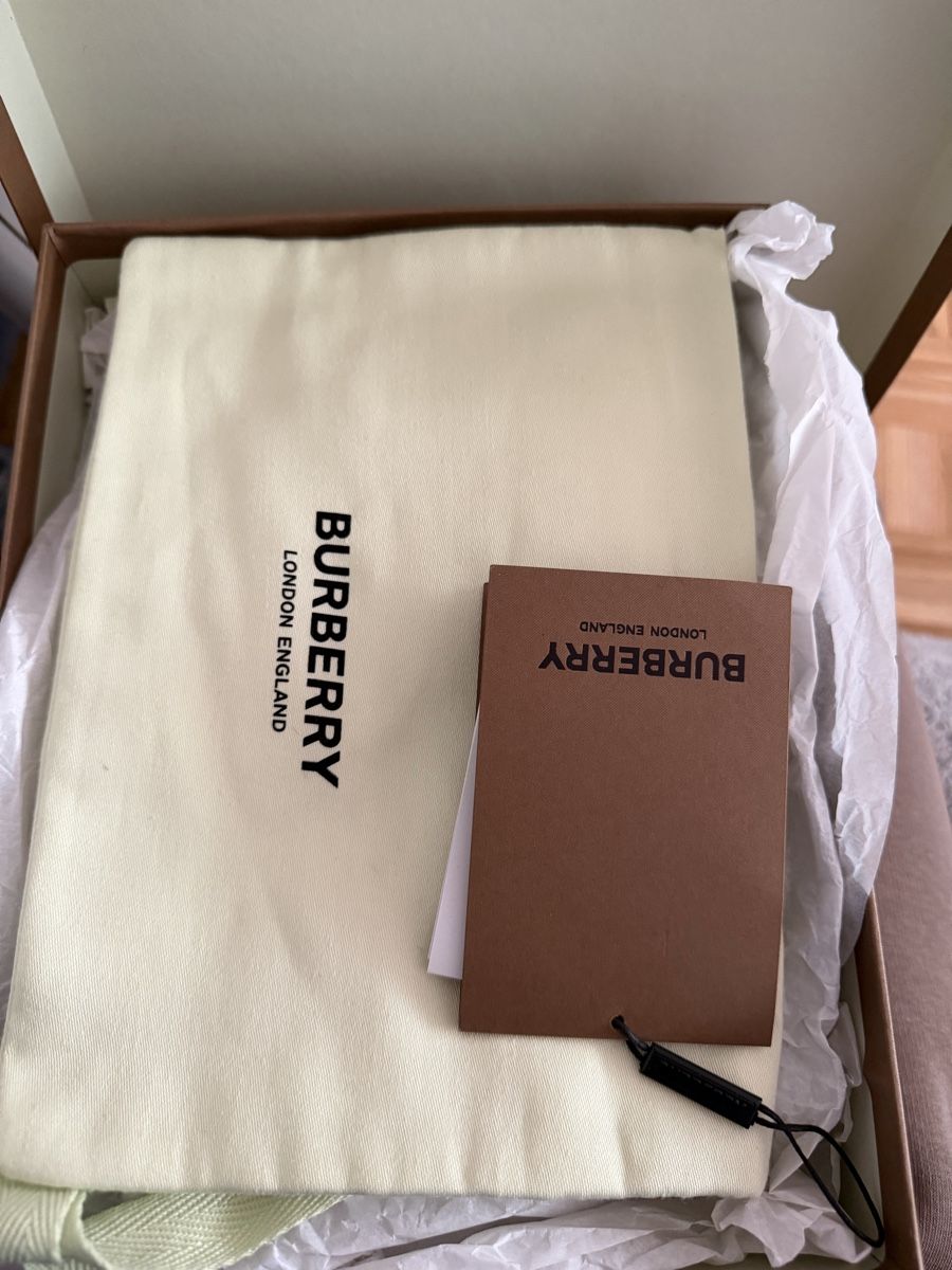 Burberry Damenschuhe: New Burberry shoes , 38 – Neu (gemäss Beschreibung) aus Schaffhausen von Nadiuna 3