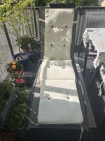 robuster Liegestuhl grau mit Polster beige