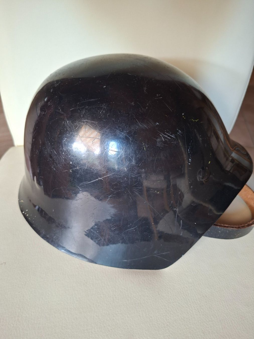 Schweizer Armee Uniformi & Effetti personali: Armee Militär Elektriker Kunststoff Helm – Usato da Schwanden Sigrisw venduto da cadieux71 1