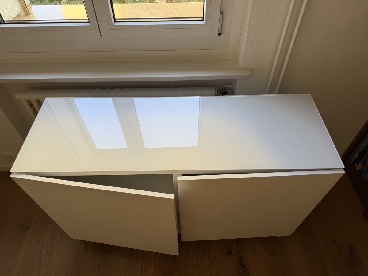 Ikea Meubles TV: IKEA Besta Sideboard, weiss glänzend mit Glasplatte – D'occasion à Luzern par chr_wzl9 4