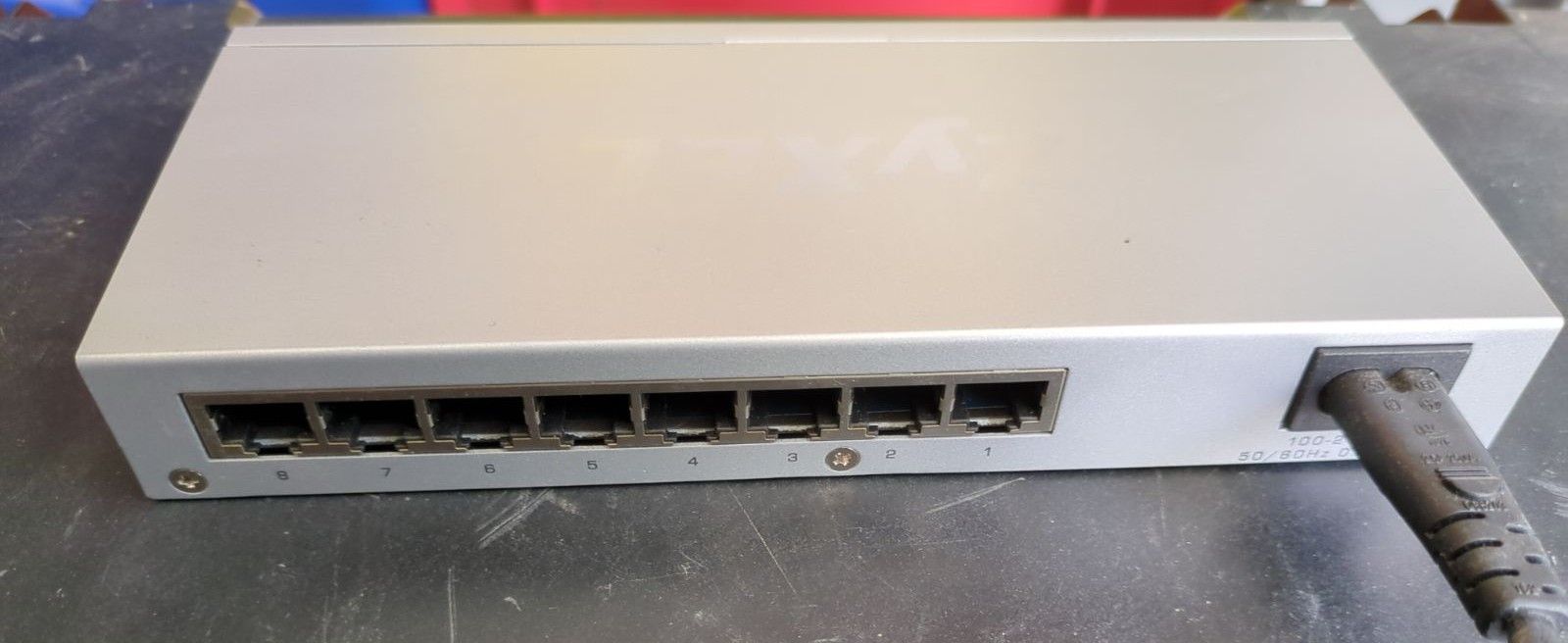 Zyxel Hub & Switch: Zyxel Switch ES-108P – Usato da Schinznach-Dorf venduto da DiegosL 1