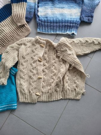 Strickjacke Wolle neu gr. 104 110 116 selbstgestr.