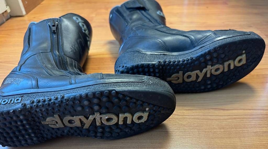 Scarpe da donna: Daytona Wasserdichte Damenstiefel – Usato da Hochfelden venduto da Q13 4