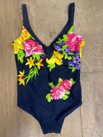 Badekleid Marke Beldona ! D-Cup! für ältere Frau !