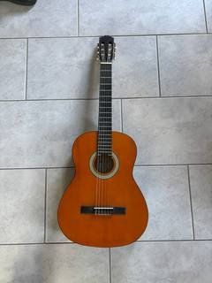 Musikinstrumente: Messina 67279 4/4 Konzertgitarre – Gebraucht aus Birmensdorf ZH von CCBlum