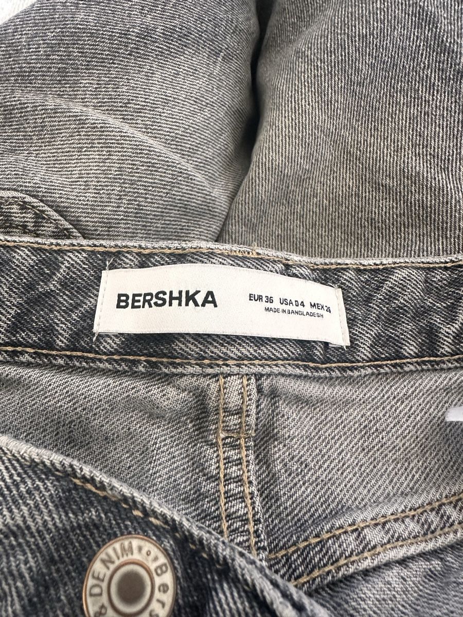 Bershka Jeans: Baggy Jeans – D'occasion à Bauma par mic_gy2y 1
