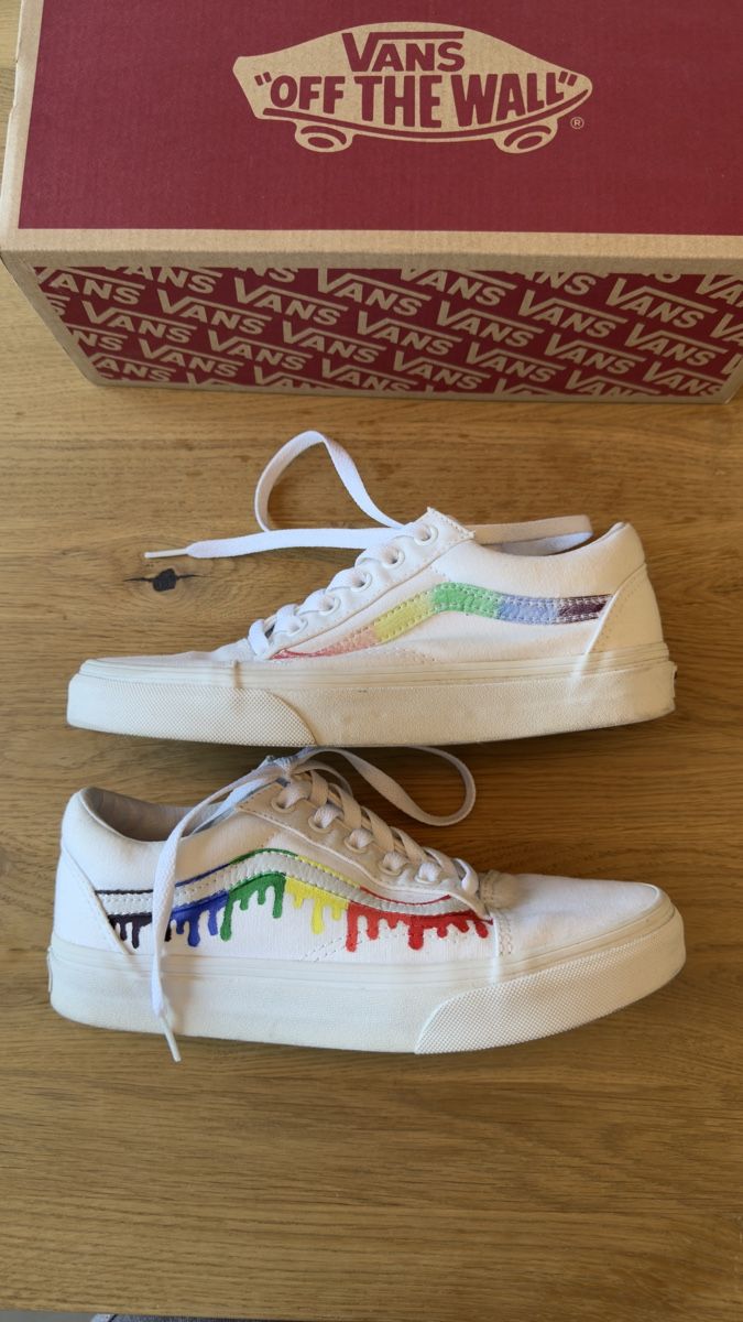 Vans Scarpe da donna: Vans Old Skool Grösse 37 mit coolem Farb-Drip-Design – Usato da Domat/Ems venduto da Mikasa835 1
