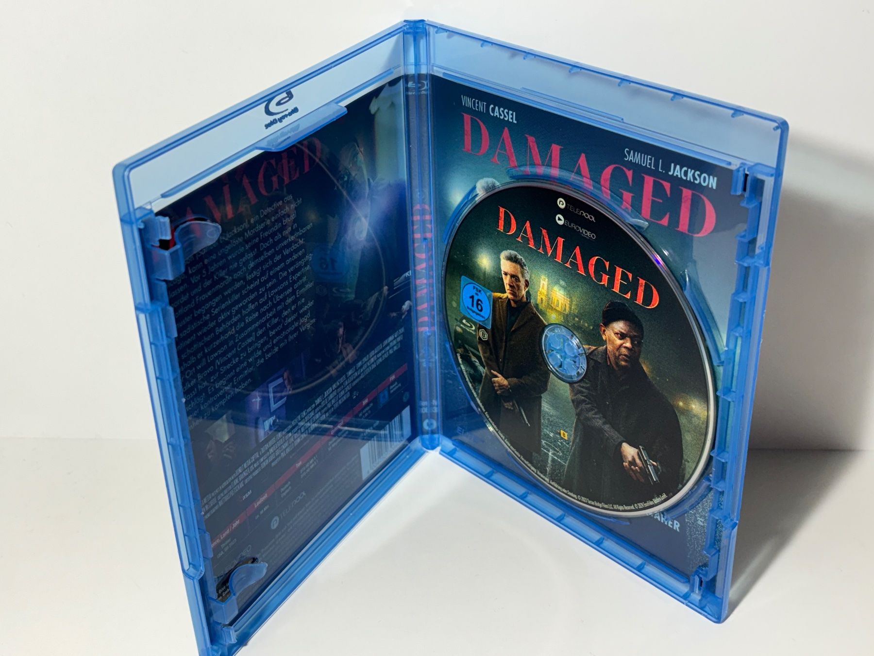 Tous les DVDs: Damaged Blu Ray – D'occasion à Wilderswil par Sstriker 2