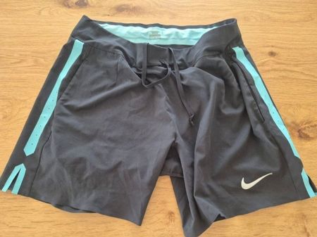 Short Nadal Nike Dri-FIT, taille M, Bon Etat