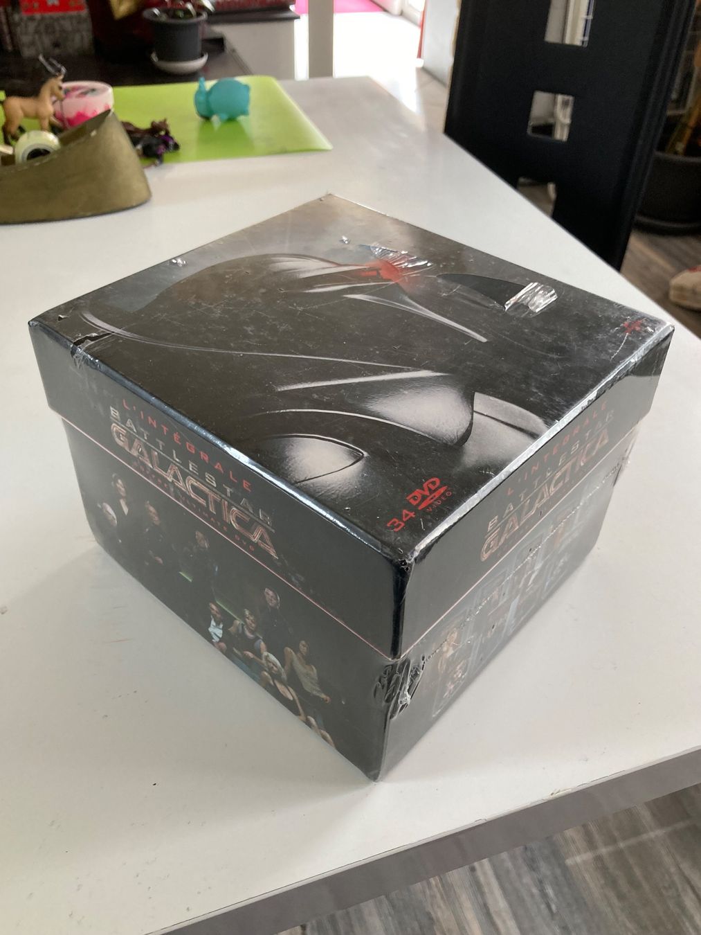 Tous les DVDs: Battlestar Galactica: L'intégrale DVD - Coffret Ultimate – Neuf avec emballage d'origine à Bassecourt par CALUMET-X