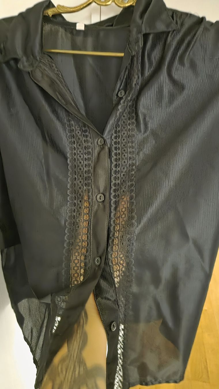 Blusen: Elegante Bluse, Grösse M, Schwarz – Gebraucht aus Zürich von mis_2kxn 1