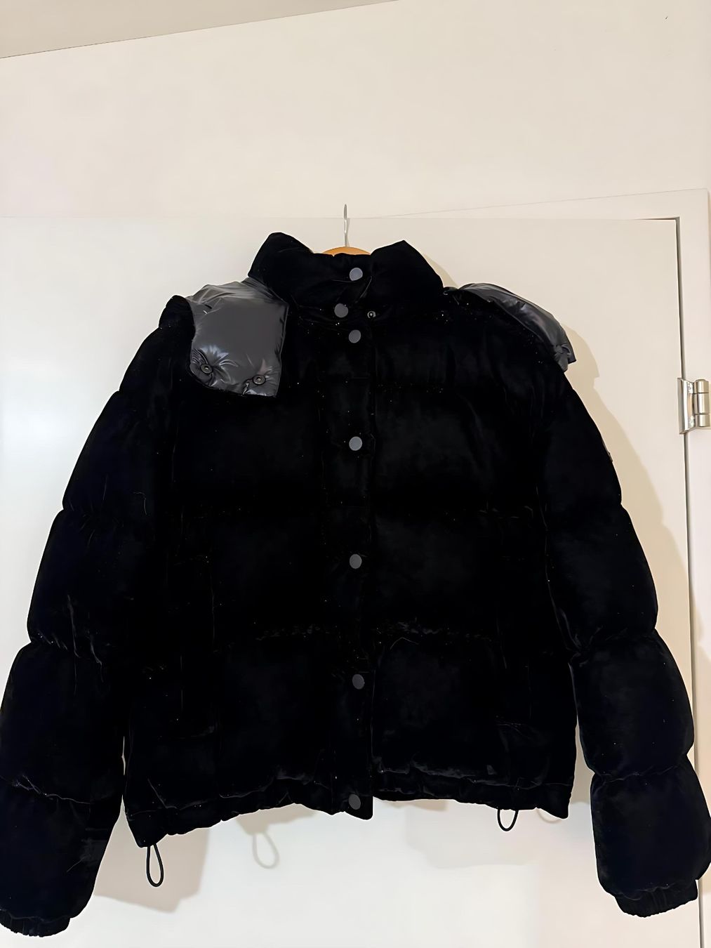 Moncler Giacche: MONCLER BLACK CLASSIC BLOUSON – Usato da Zürich venduto da tha_yg2g