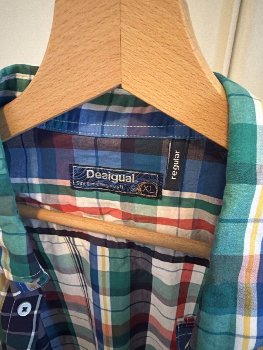 Desigual Hemden: Desigual camicia  – Gebraucht aus Sementina von bru_vpp5 2